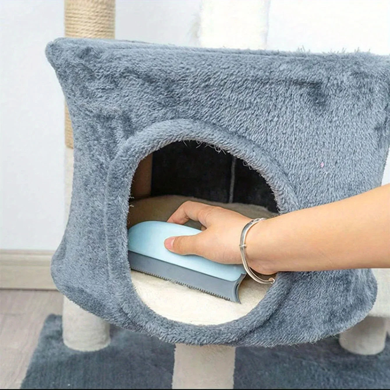 🐾 Pet Hair Remover Brush Gentle Grooming for Cats & Dogs